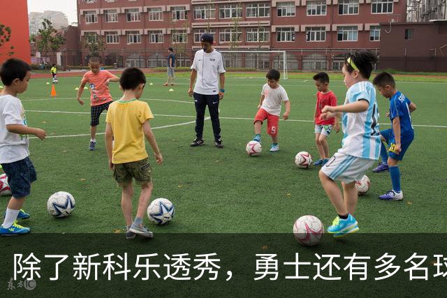 除了新科乐透秀，勇士还有多名球员在夏季联赛中表现惊艳？